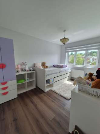 St. Catherines Park, Guildford, GU1 3NF, Image 18