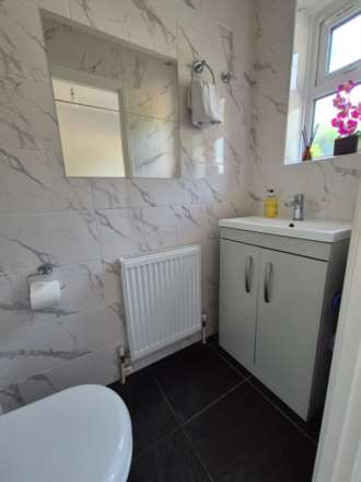 St. Catherines Park, Guildford, GU1 3NF, Image 20