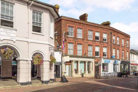 Room 3: 108A High Street, Godalming, GU7 1DW, Image 11