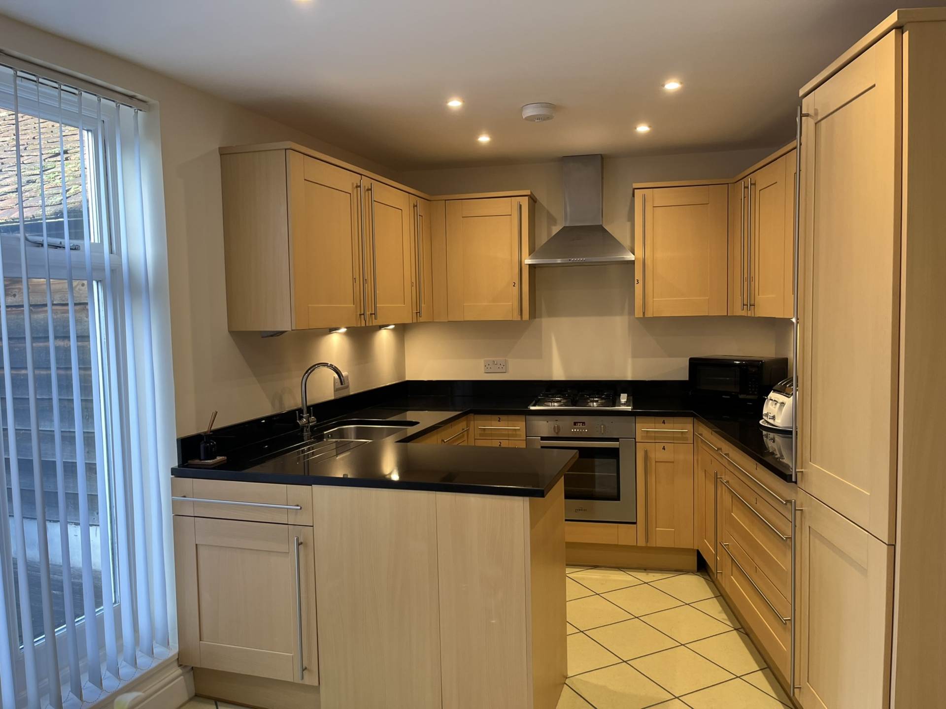 Room 1, Willowbrook, Great George, Godalming GU7 1EE, Image 12