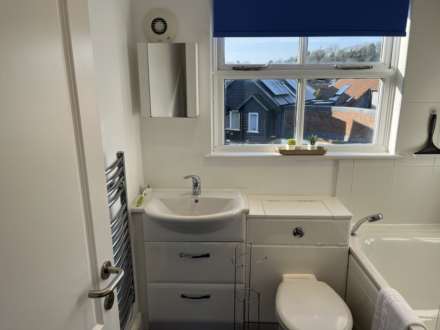 Room 1, Willowbrook, Great George, Godalming GU7 1EE, Image 10