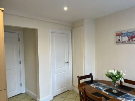 Room 3, Willowbrook, Great George Street, Godalming, Image 19