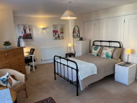 Room 3, Willowbrook, Great George Street, Godalming, Image 2