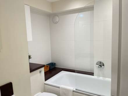 Room 3, Willowbrook, Great George Street, Godalming, Image 23