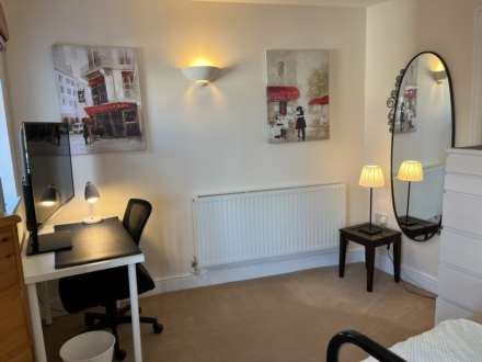 Room 3, Willowbrook, Great George Street, Godalming, Image 7