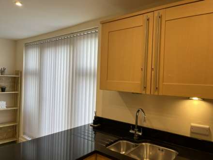 Room 4, Willowbrook, Great George Street, Godalming, Image 17