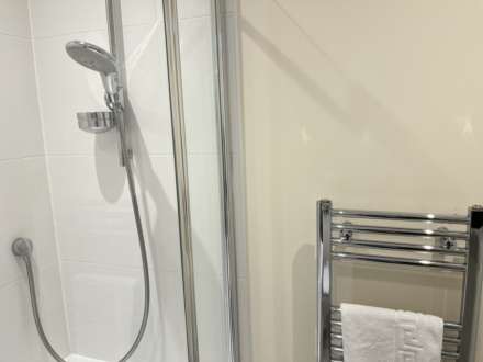 Room 4, Willowbrook, Great George Street, Godalming, Image 26