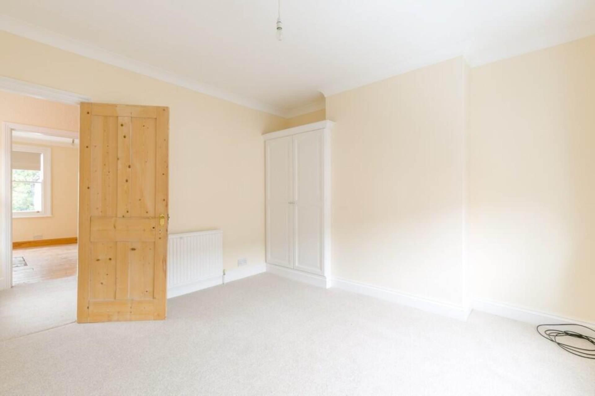 Room 1, 30 Springfield Road, Guildford, Surrey GU1 4DP, Image 1