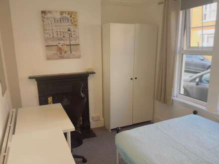 Room 3, 30 Springfield Road, Guildford, Surrey GU1 4DP, Image 10