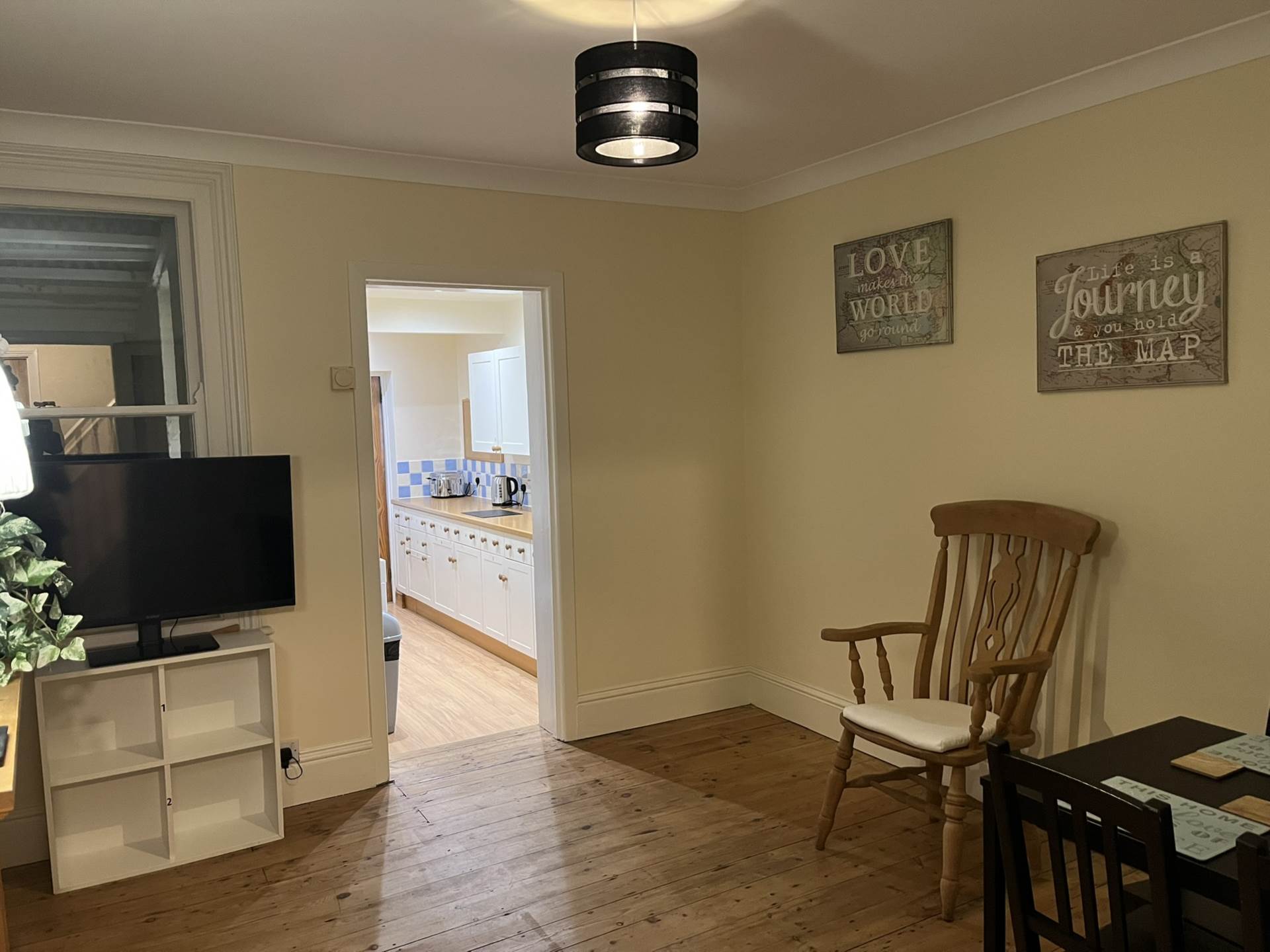 Room 4, 30 Springfield Road, Guildford, Surrey GU1 4DP, Image 13