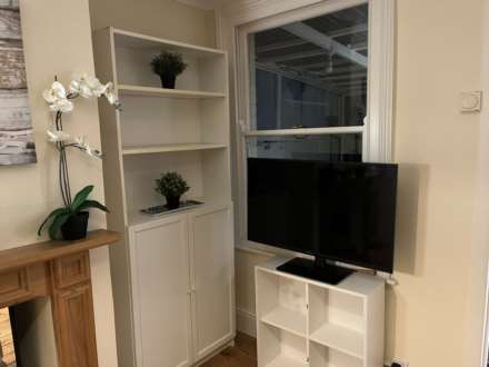 Room 4, 30 Springfield Road, Guildford, Surrey GU1 4DP, Image 15