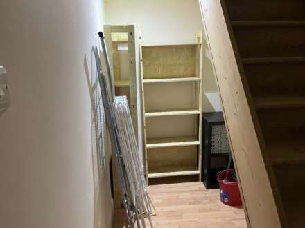 Room 4, 30 Springfield Road, Guildford, Surrey GU1 4DP, Image 21