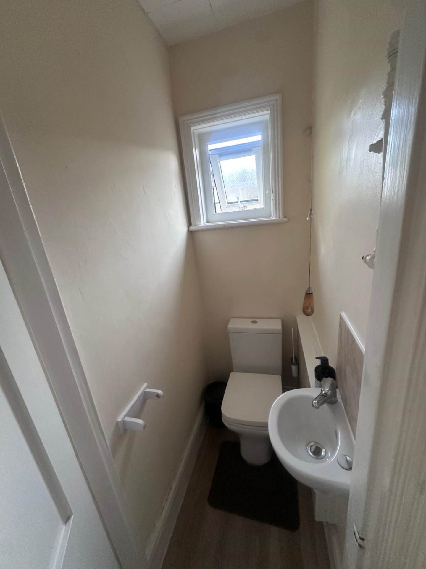 Room 4, 40a Farnham Road, Onslow, GU2 4JN, Image 4