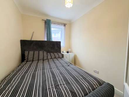 Royce Court , St Neots Road, Eaton Ford, Image 5