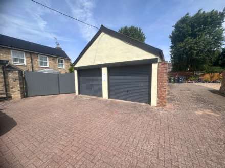 The Highway, Great Staughton, Image 10