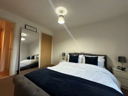 Centra House, St Neots, Image 5