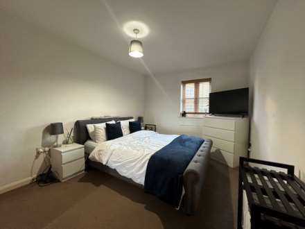 Centra House, St Neots, Image 6