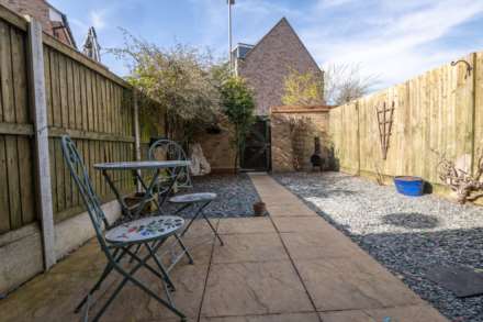 Stonehill, St Neots, Image 11