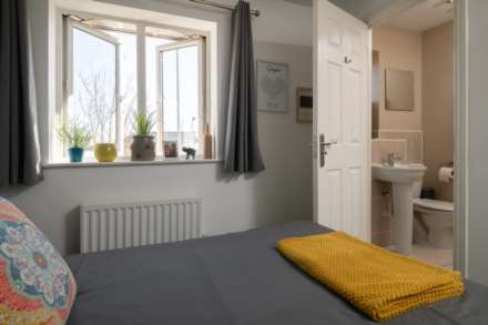 Stonehill, St Neots, Image 6