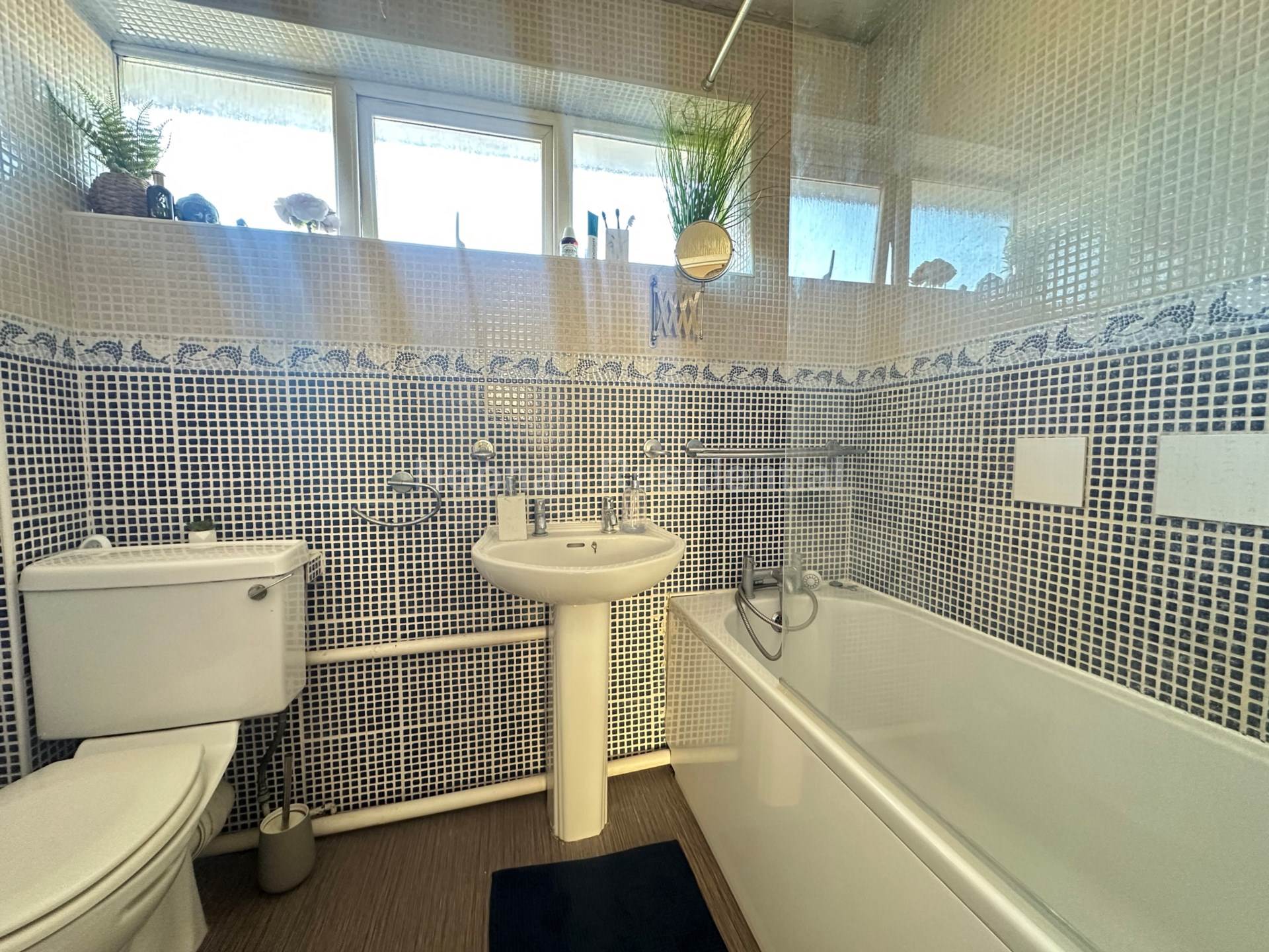 Arnhem Close, Eaton Ford, Image 6