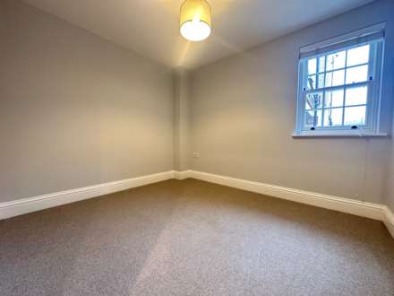 Huntingdon Street, St Neots, Image 10