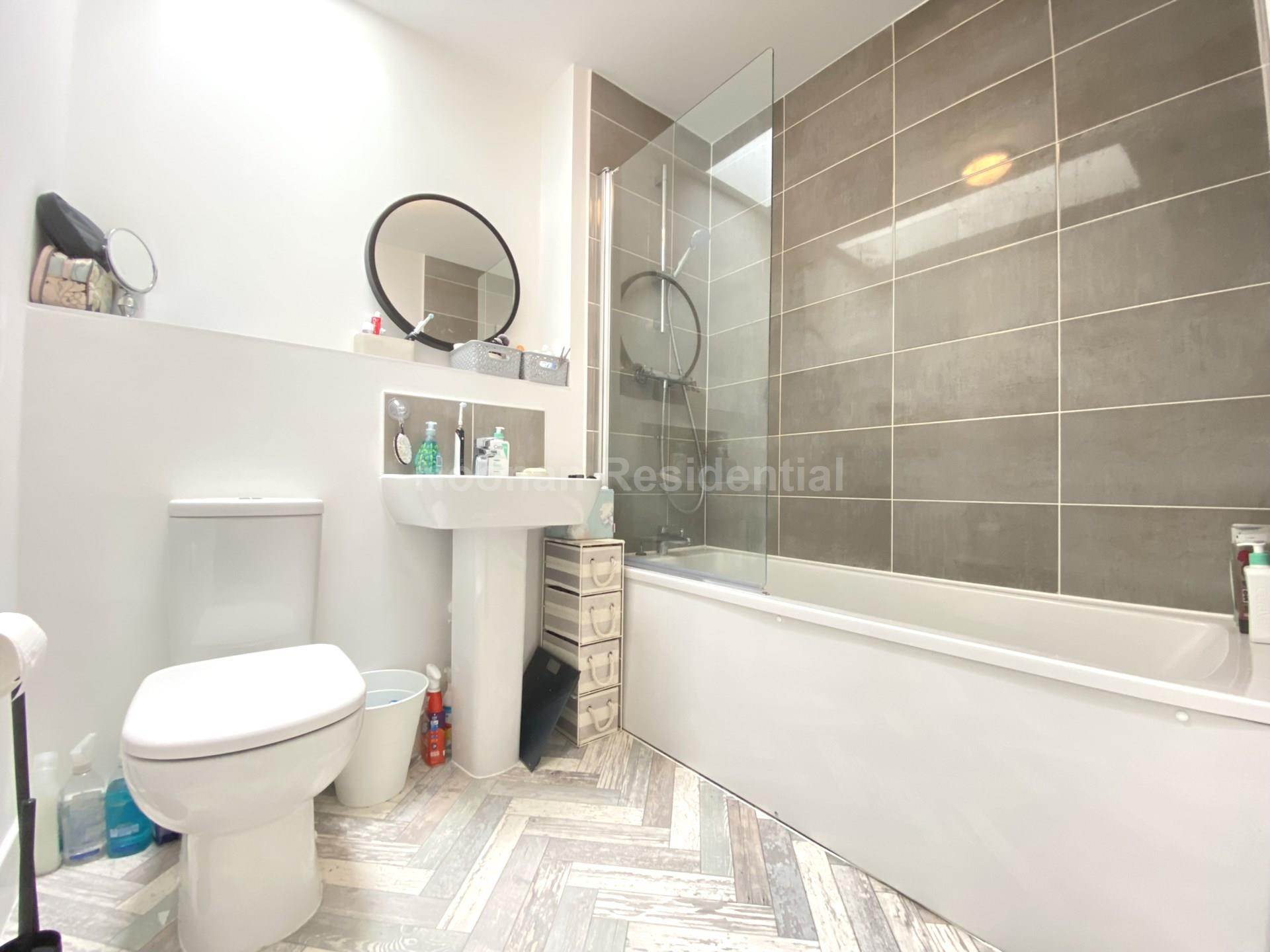 Gladwin Crescent, Brampton, Image 7