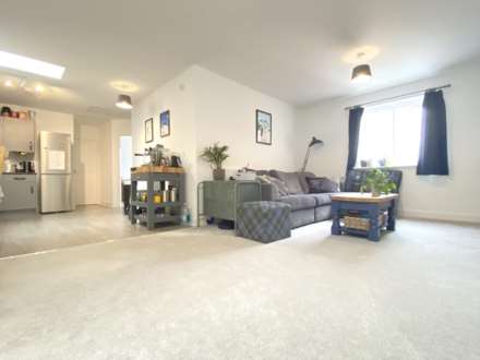 Gladwin Crescent, Brampton, Image 2