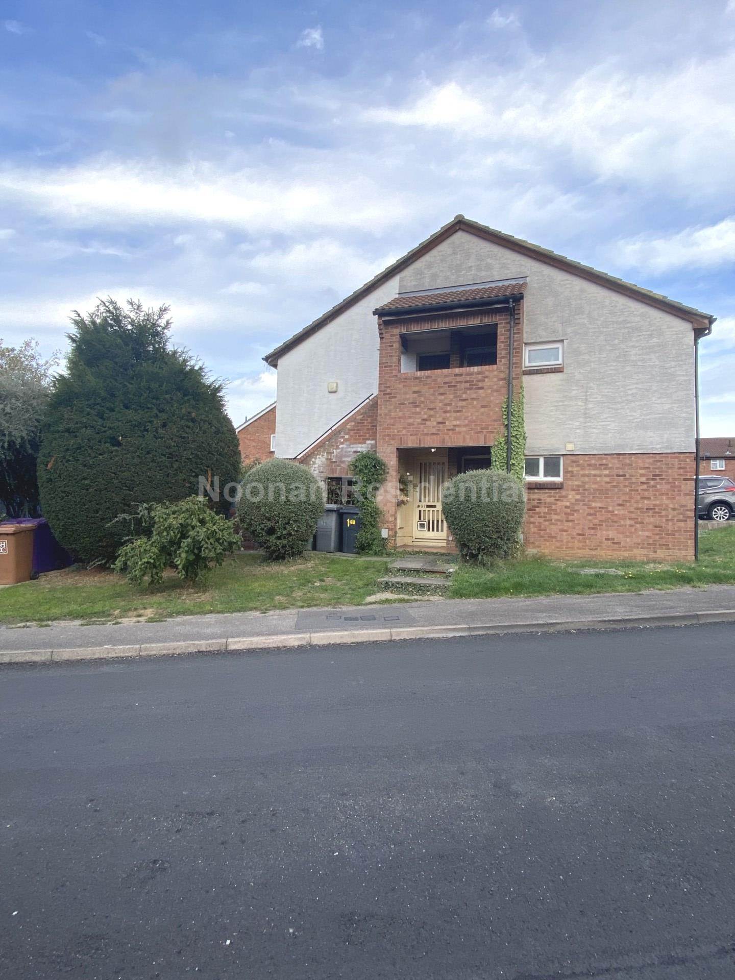 Swift Close, Image 1