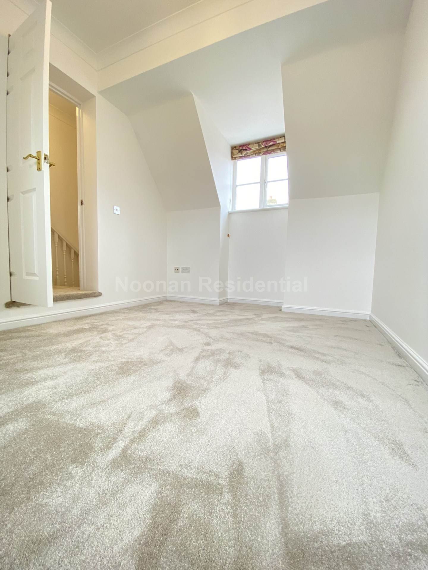 Stargoose Close, Caldecote, Image 12