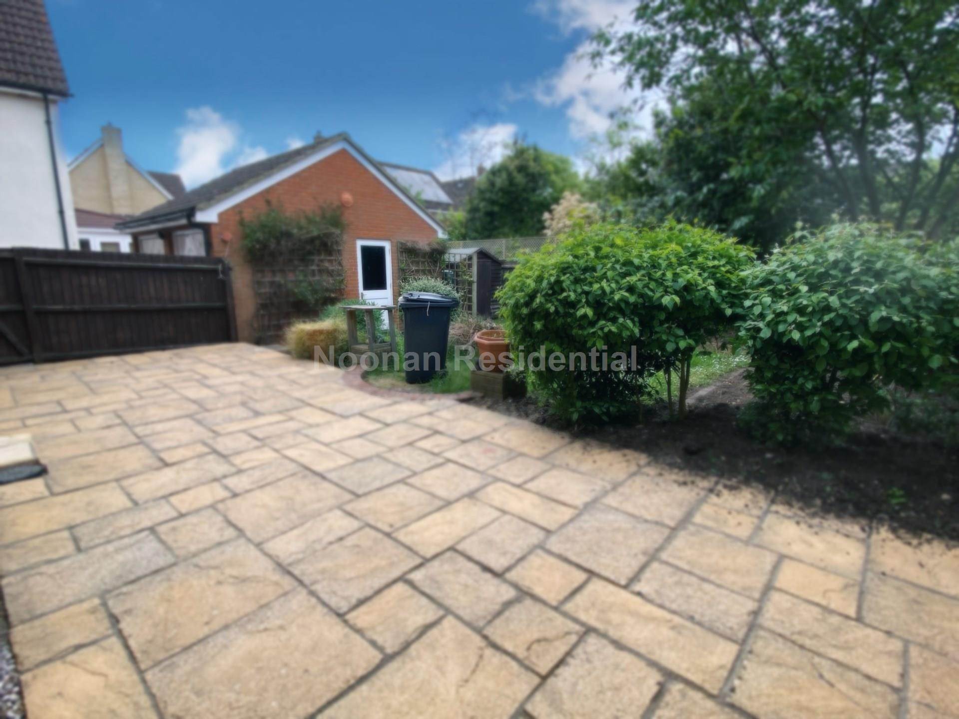 Stargoose Close, Caldecote, Image 13
