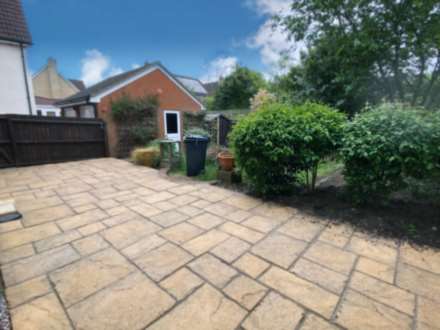 Stargoose Close, Caldecote, Image 13