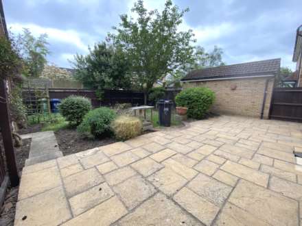 Stargoose Close, Caldecote, Image 14