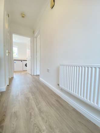 Stargoose Close, Caldecote, Image 2