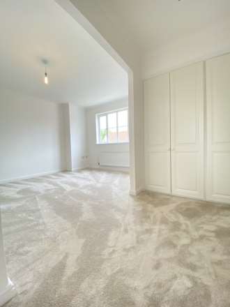 Stargoose Close, Caldecote, Image 8