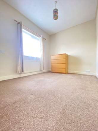 St Neots Road, Eaton Ford, Image 7
