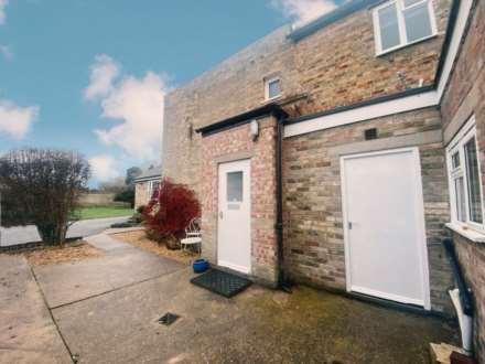 High Street, Offord Cluny, Image 1