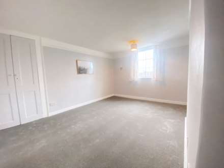 High Street, Offord Cluny, Image 9