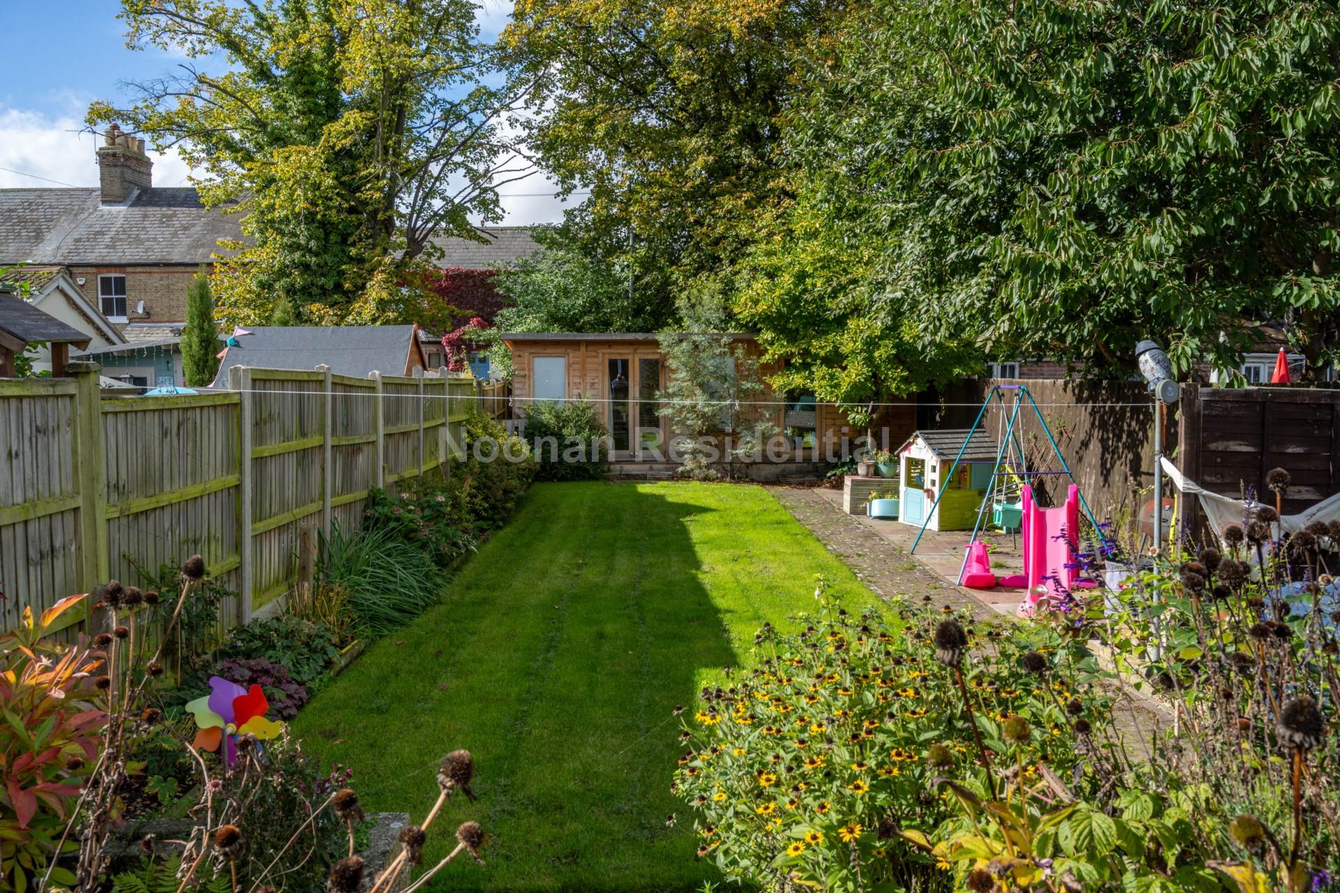 Cambridge Gardens, St Neots, Image 2