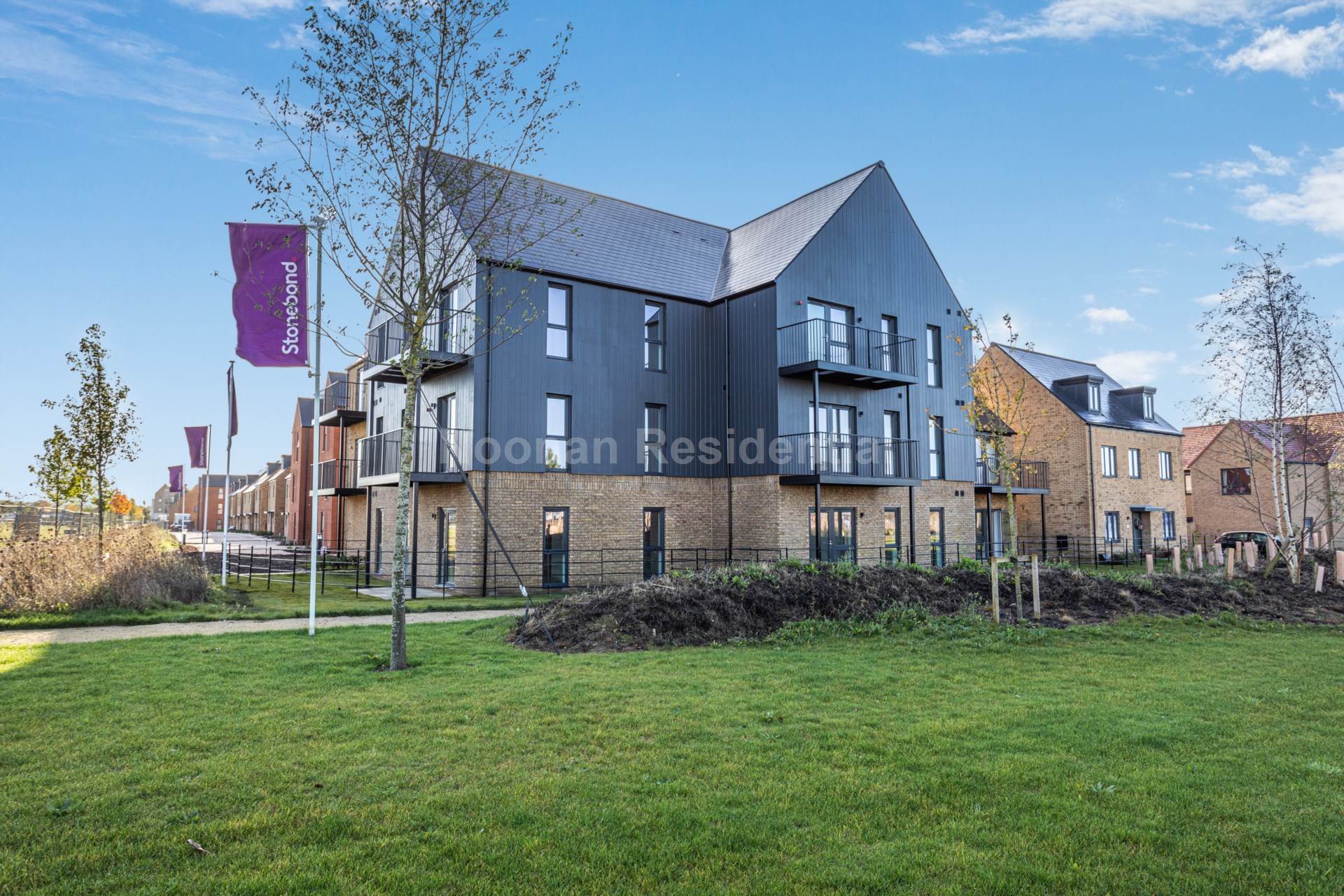 43 Lambourne Road, Image 1