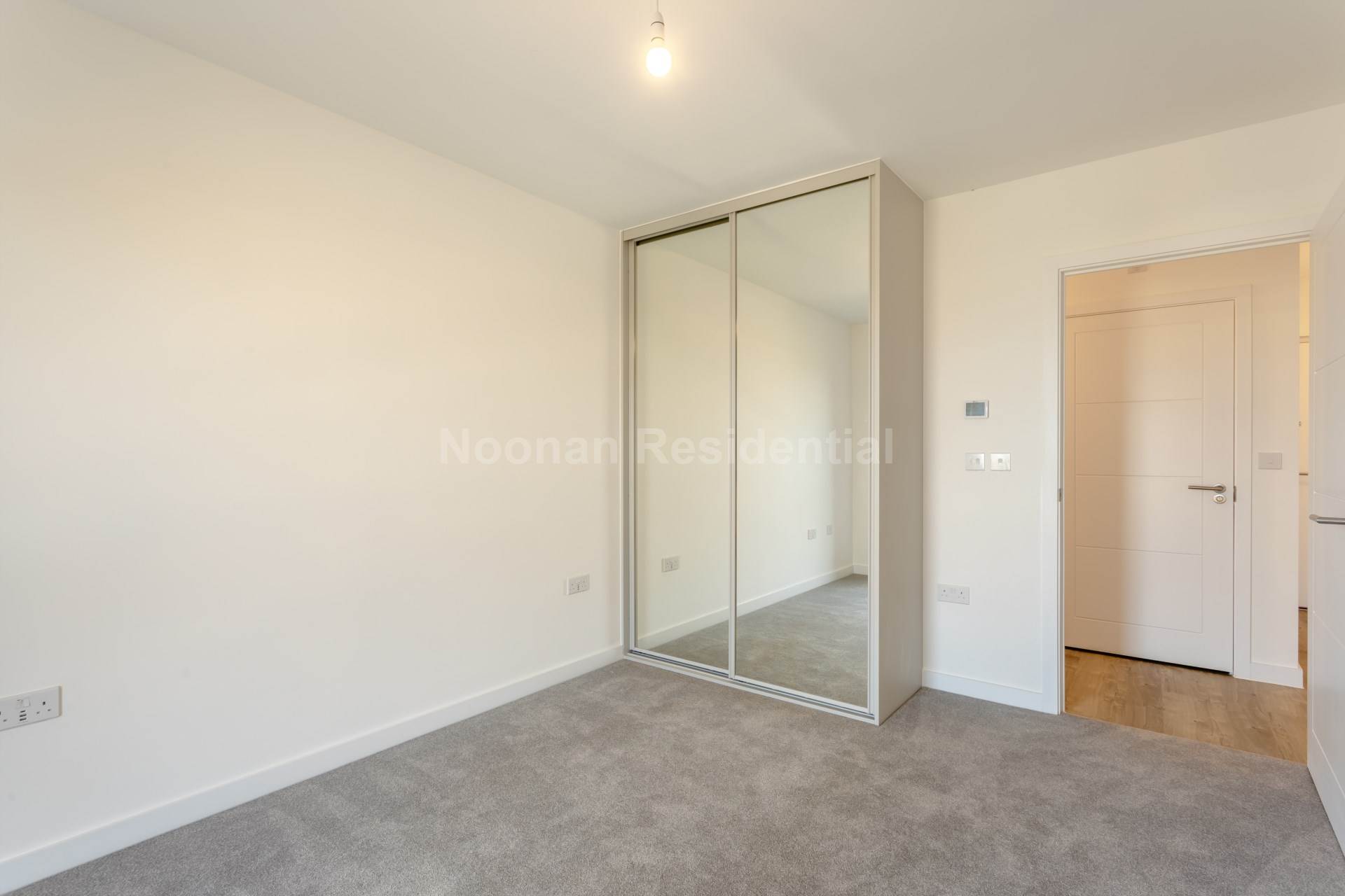 43 Lambourne Road, Image 10