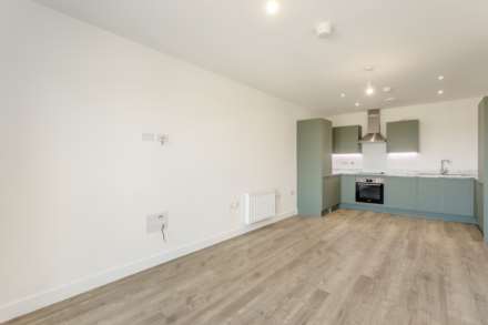 43 Lambourne Road, Image 5