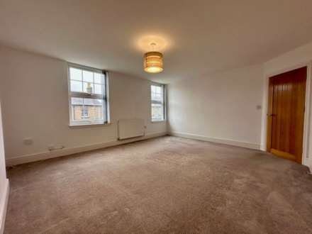 New Street, St Neots, Image 4