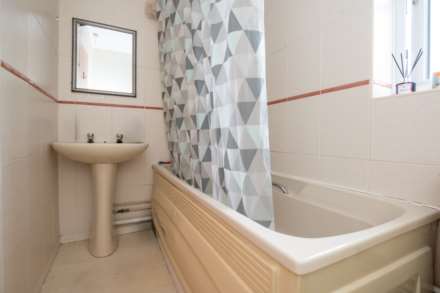 Grosvenor Gardens, St Neots, Image 8