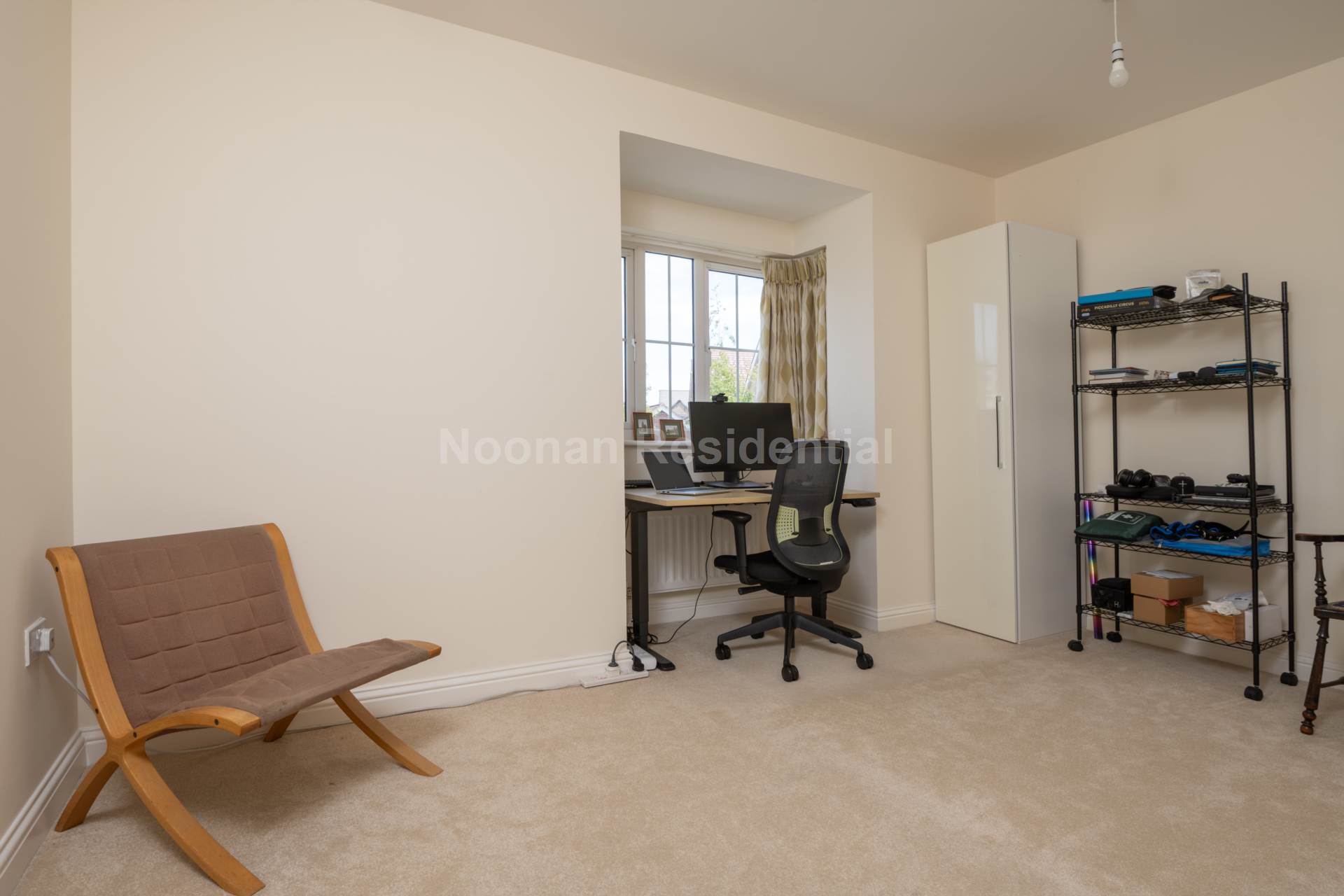 Bargroves Avenue, St Neots, Image 11