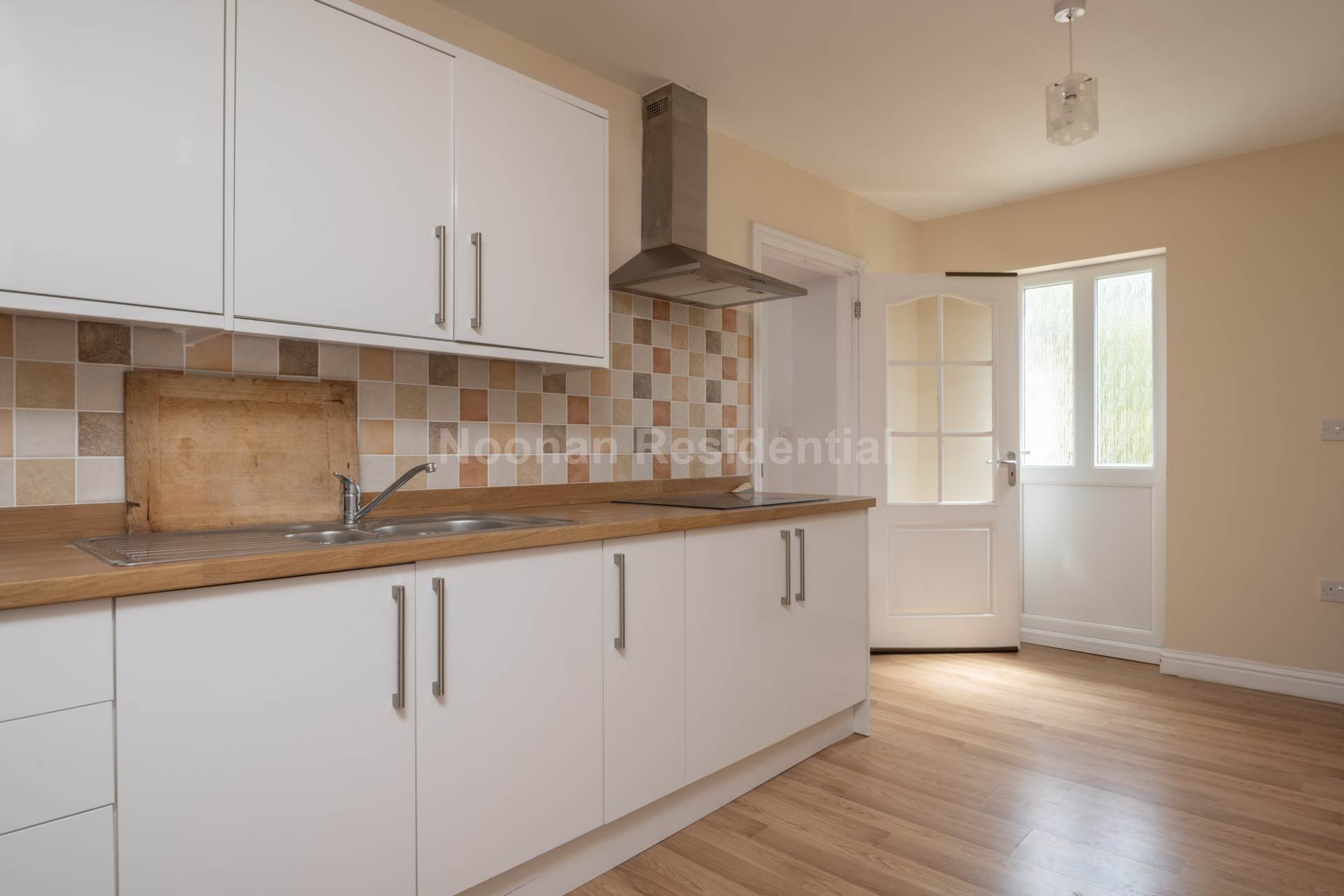 Bargroves Avenue, St Neots, Image 6
