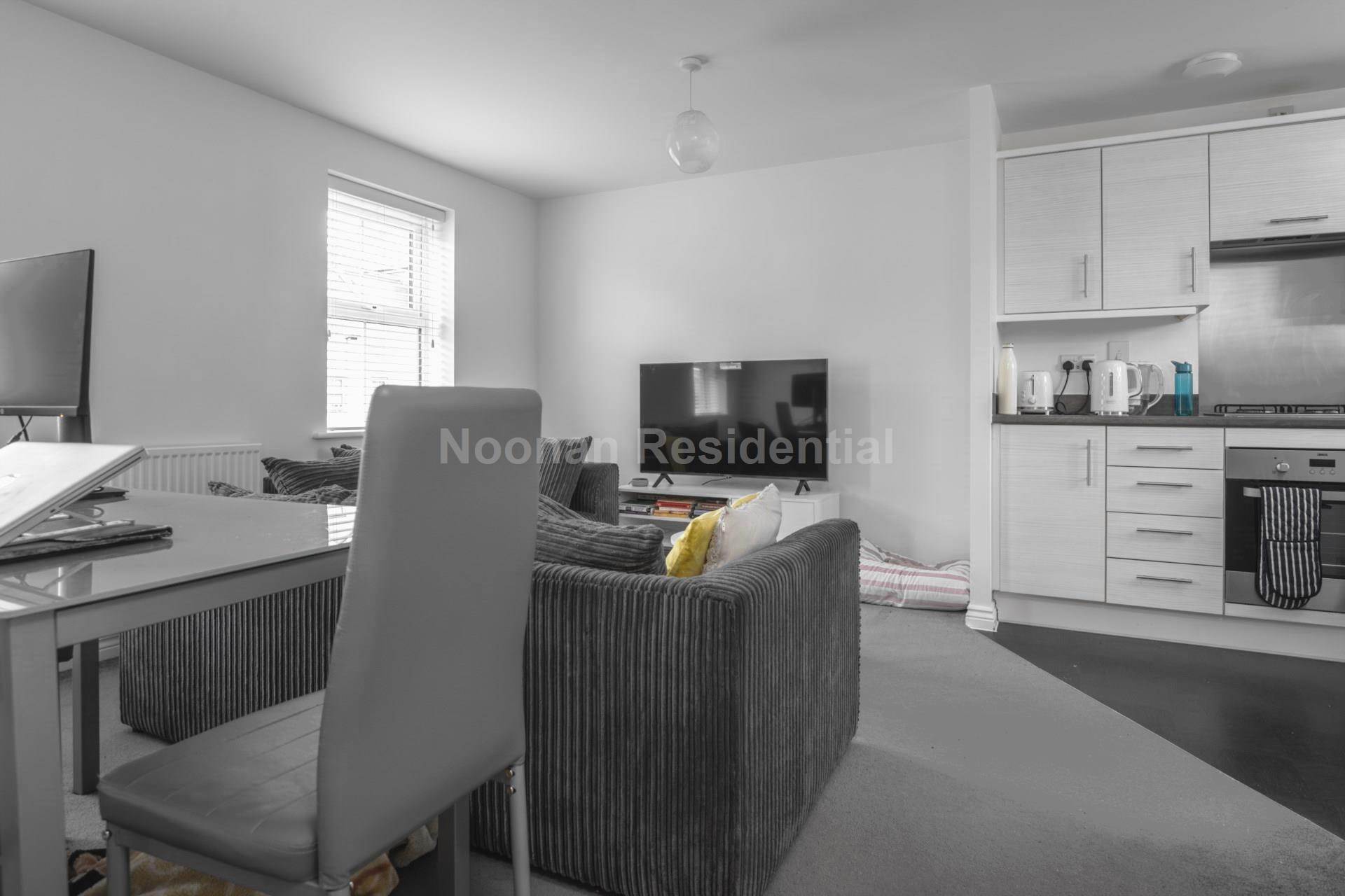 Delphinium Court, St Neots, Image 2