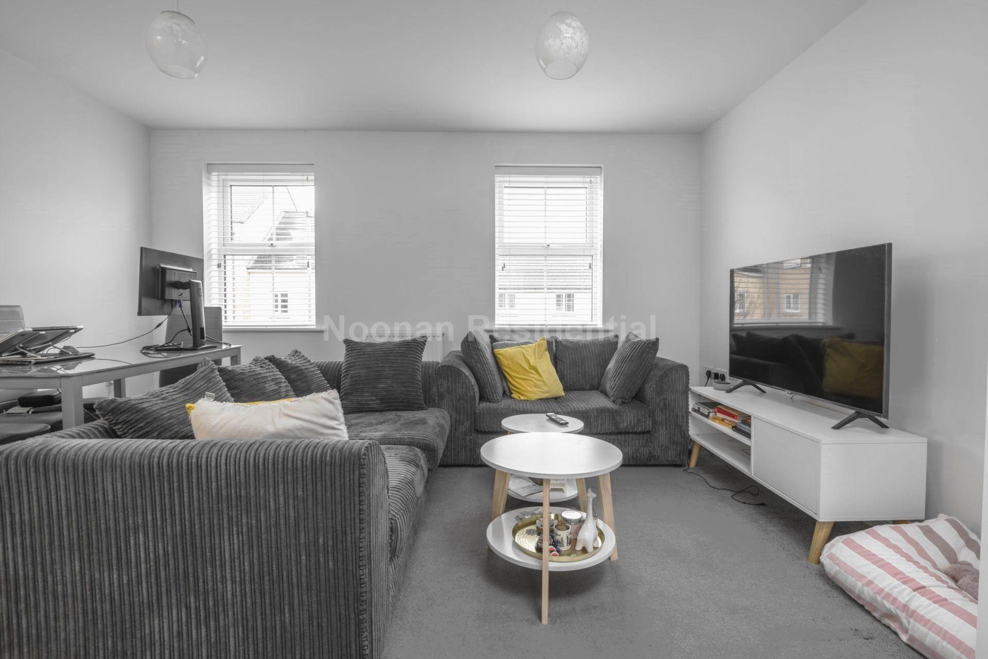 Delphinium Court, St Neots, Image 3