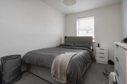 Delphinium Court, St Neots, Image 6