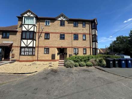 Cromwell Court, Eynesbury, Image 1