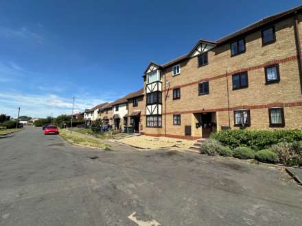 Cromwell Court, Eynesbury, Image 8